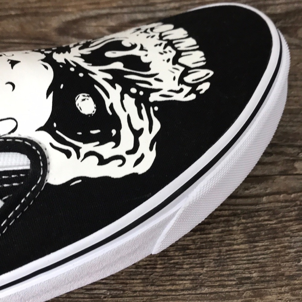 VANS CLASSIC SLIP ON BRAND NEW - Picture 13 of 14